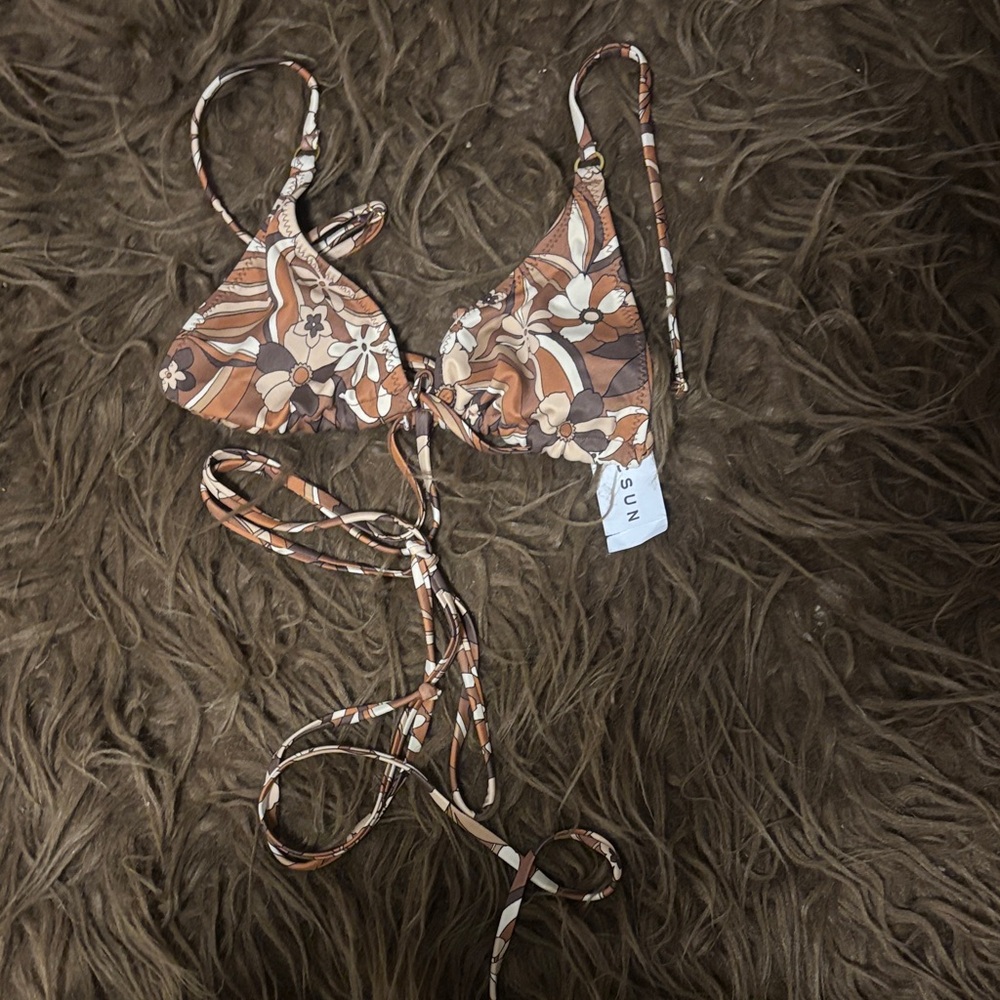PacSun LA Hearts Brown Floral Triangle Bikini Top w/ tie-around waist. Small.